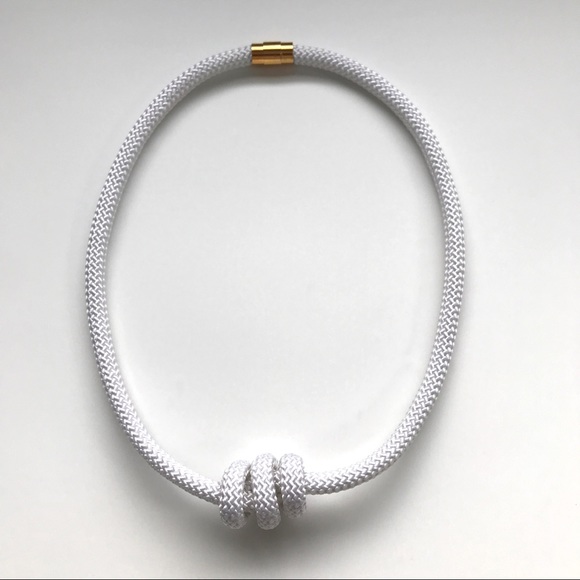 White long rope necklace multiple ways to wear - Picture 13 of 15